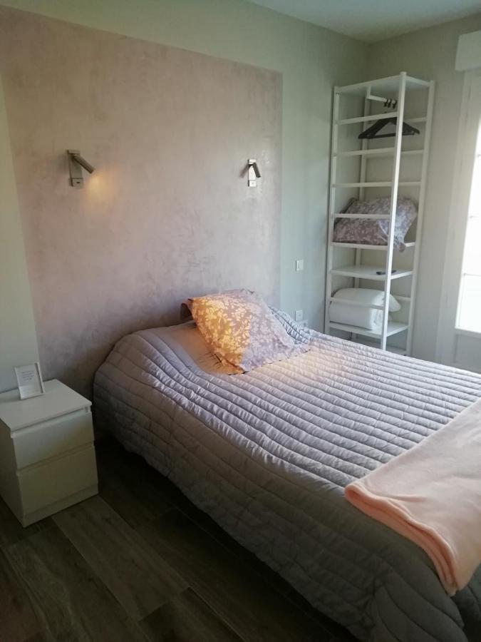 Hotel Le Merle Blanc Louchats Exterior foto