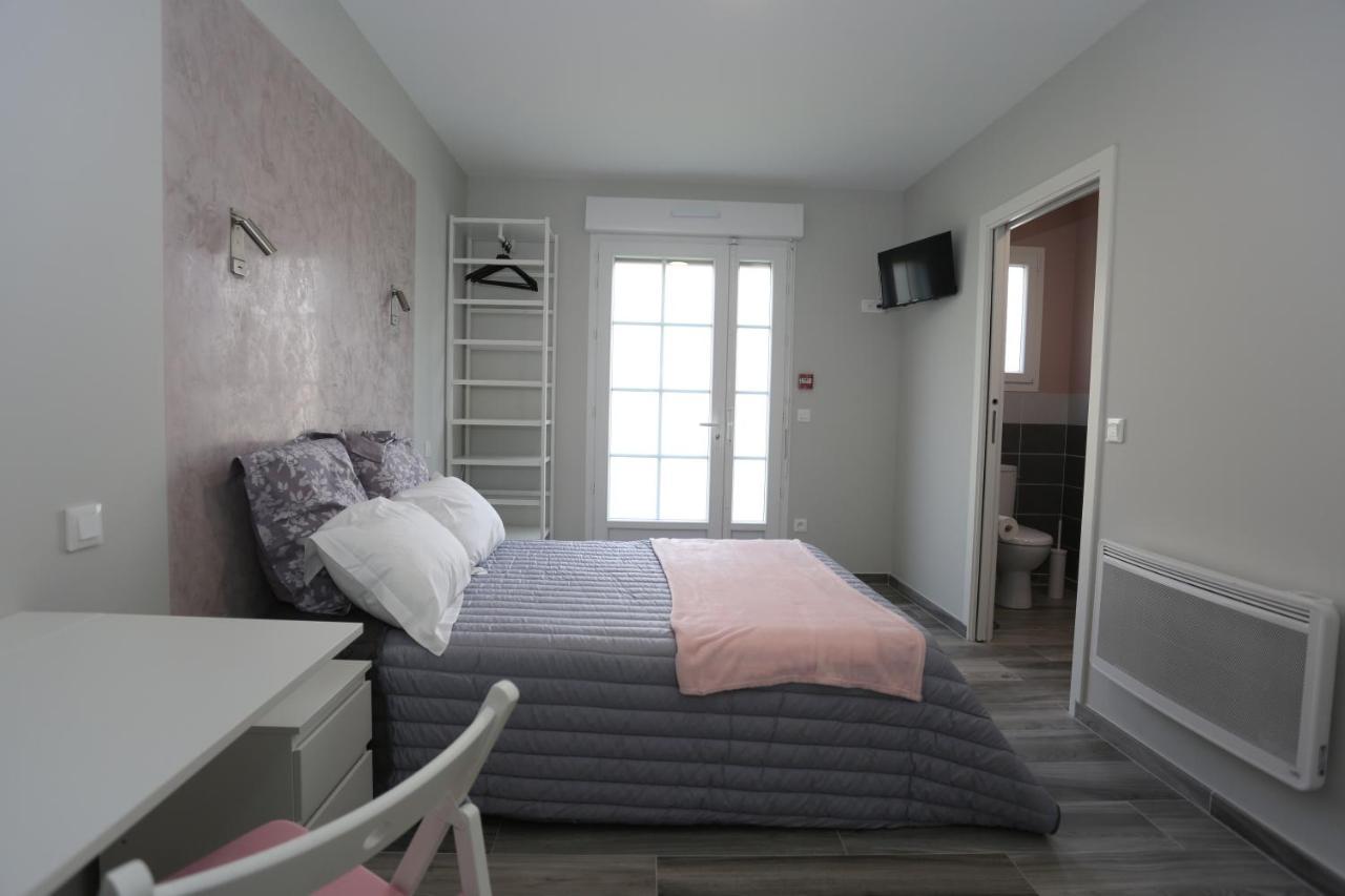 Hotel Le Merle Blanc Louchats Exterior foto