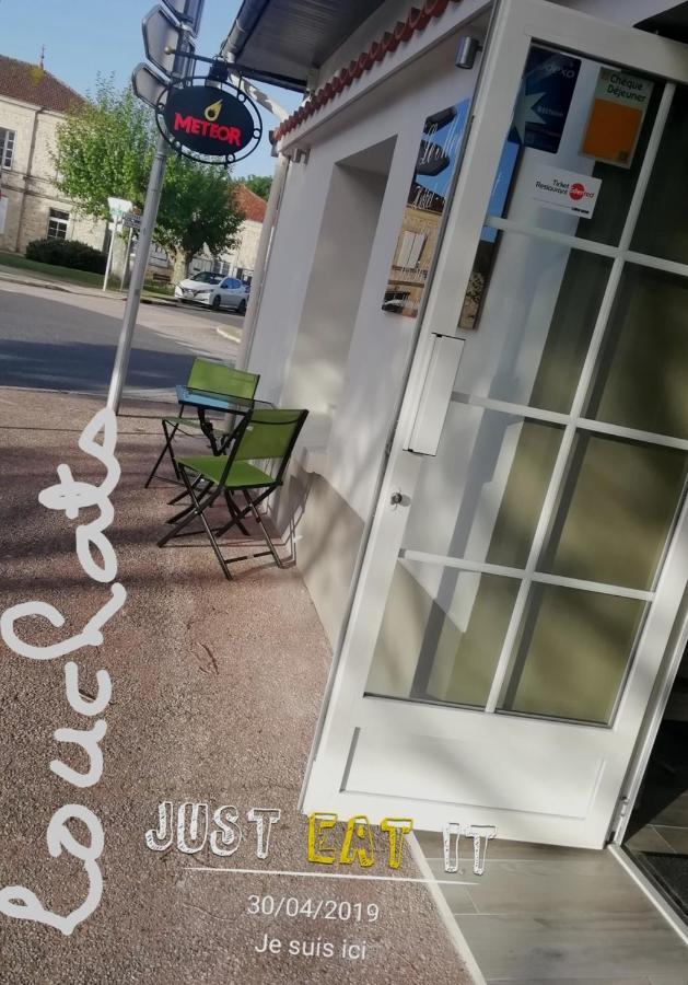 Hotel Le Merle Blanc Louchats Exterior foto