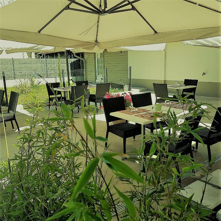 Hotel Le Merle Blanc Louchats Exterior foto